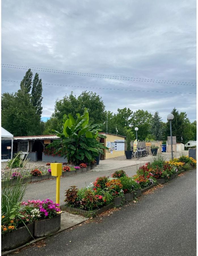 Mobile Home Proche De Europa Park Boofzheim Bagian luar foto